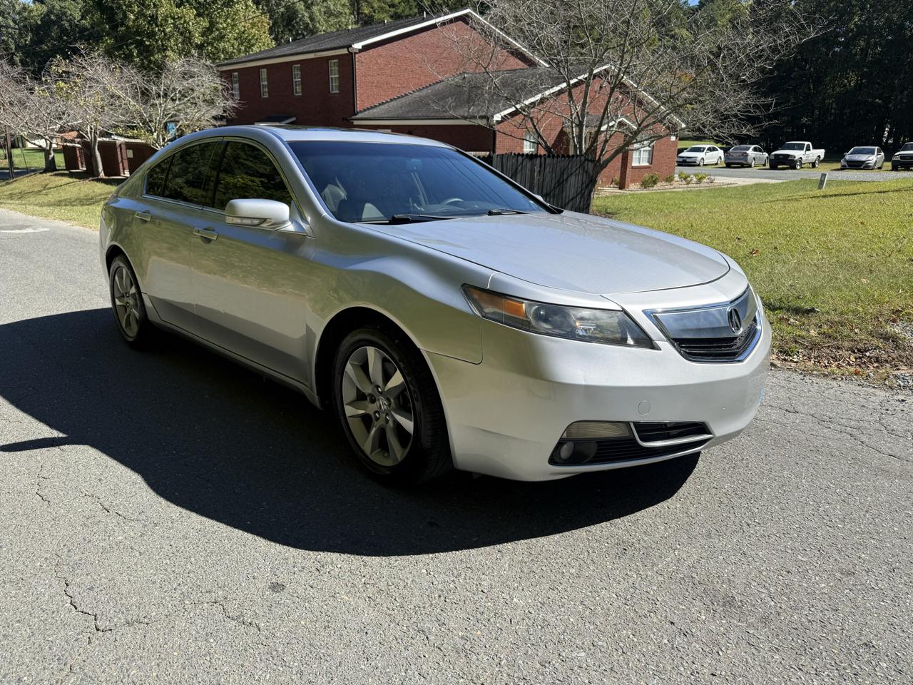 Acura TL 6-Speed AT with Tech Package and 18-In. WP 2012