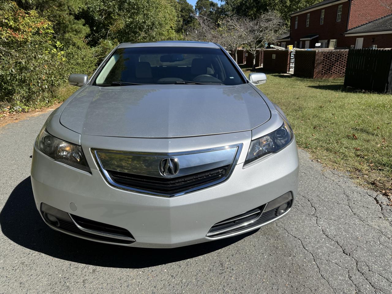 Acura TL 6-Speed AT with Tech Package and 18-In. WP 2012