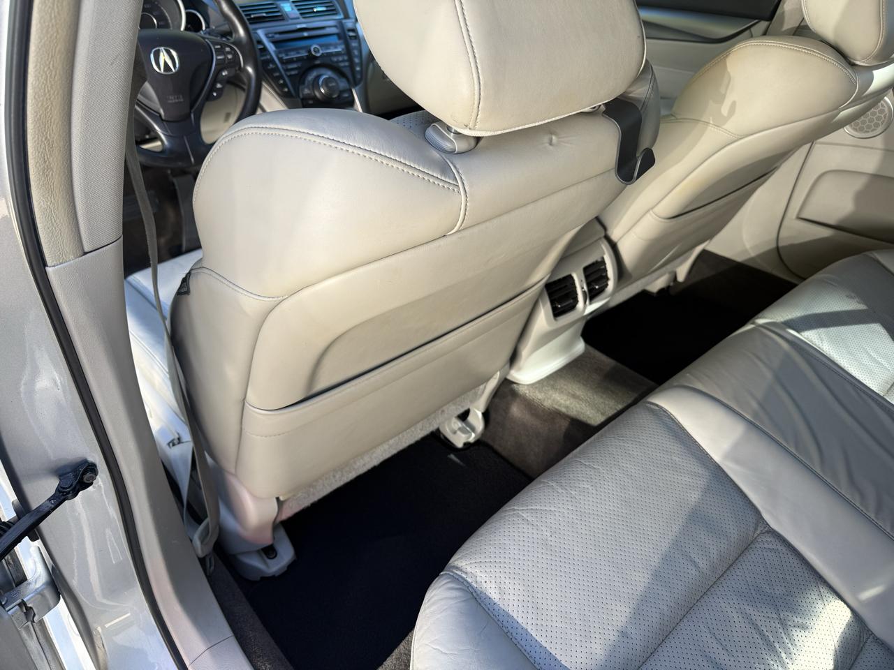 Acura TL 6-Speed AT with Tech Package and 18-In. WP 2012