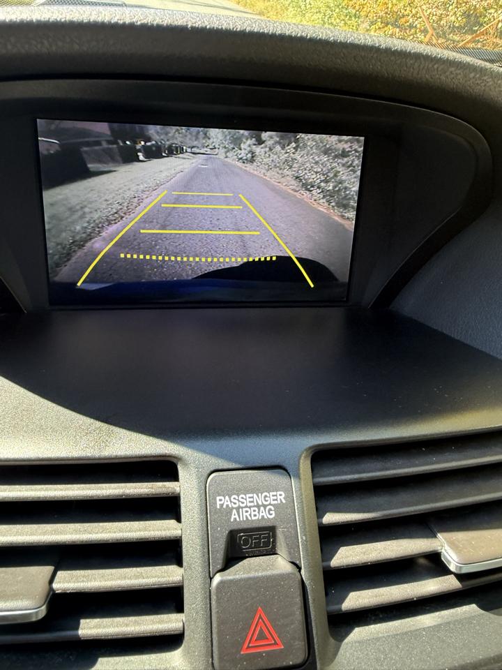 Acura TL 6-Speed AT with Tech Package and 18-In. WP 2012