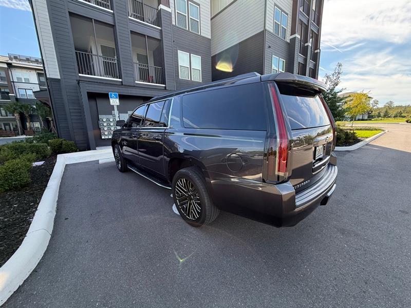 Chevrolet Suburban LT 2WD 2015