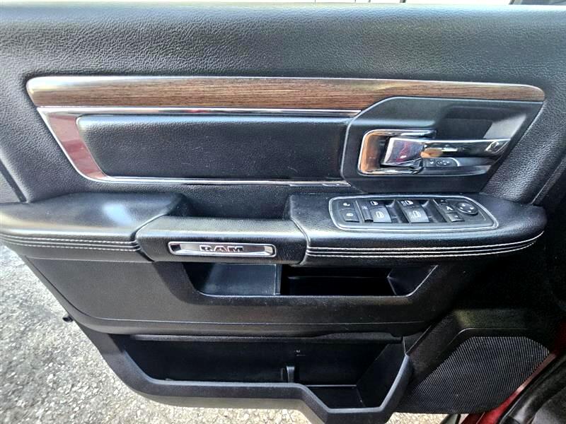 RAM 1500 Laramie Crew Cab SWB 4WD 2013 RAM 1500 Laramie Crew Cab SWB 4WD 2013