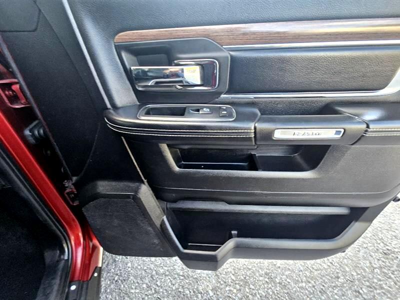 RAM 1500 Laramie Crew Cab SWB 4WD 2013 RAM 1500 Laramie Crew Cab SWB 4WD 2013