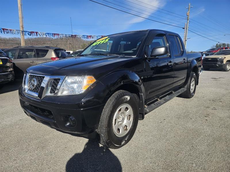 Nissan Frontier S Crew Cab 6MT 4WD 2015
