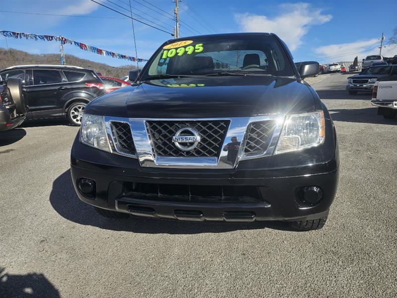 Nissan Frontier S Crew Cab 6MT 4WD 2015