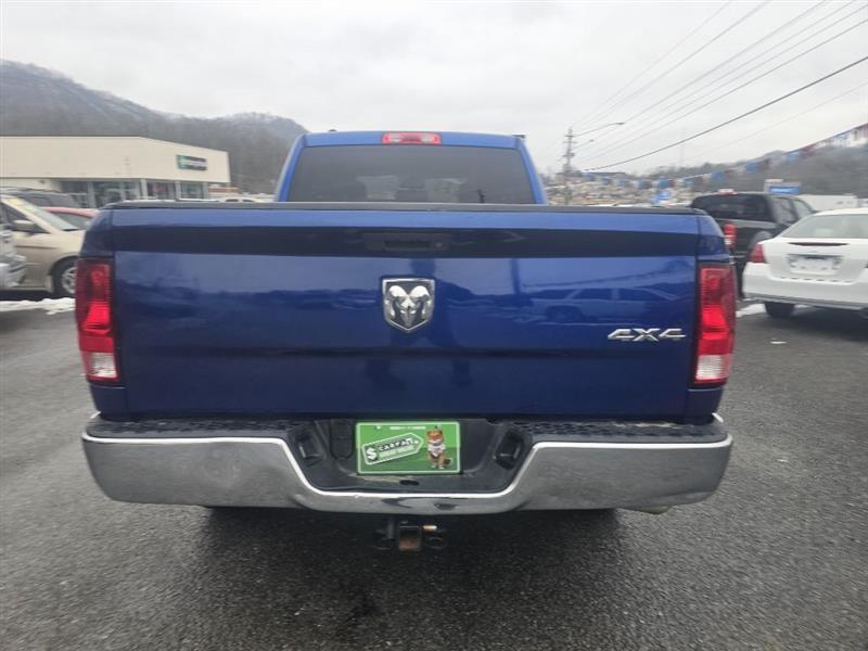 RAM 1500 Tradesman Quad Cab 4WD 2016