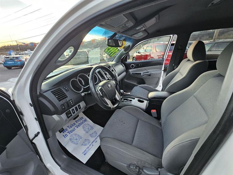 Toyota Tacoma Double Cab Long Bed V6 Auto 4WD 2012