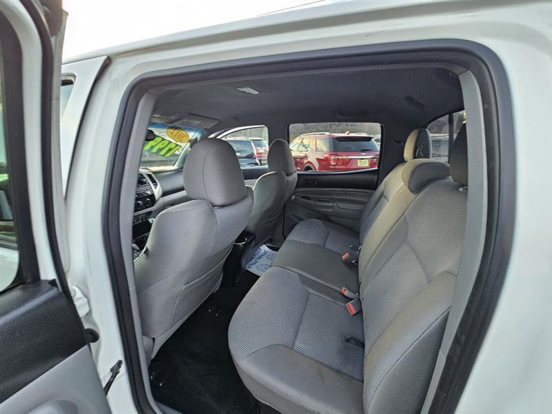 Toyota Tacoma Double Cab Long Bed V6 Auto 4WD 2012