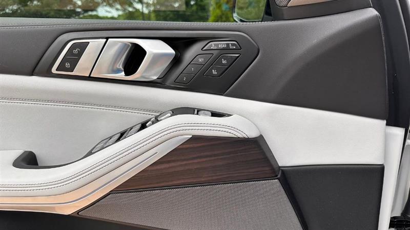 BMW X7 xDrive40i 2024 BMW X7 xDrive40i 2024