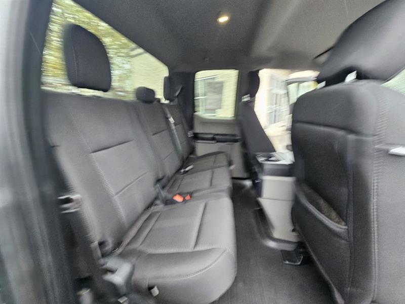 Ford F-150 XLT SuperCab 8-ft. Bed 4WD 2020 Ford F-150 XLT SuperCab 8-ft. Bed 4WD 2020