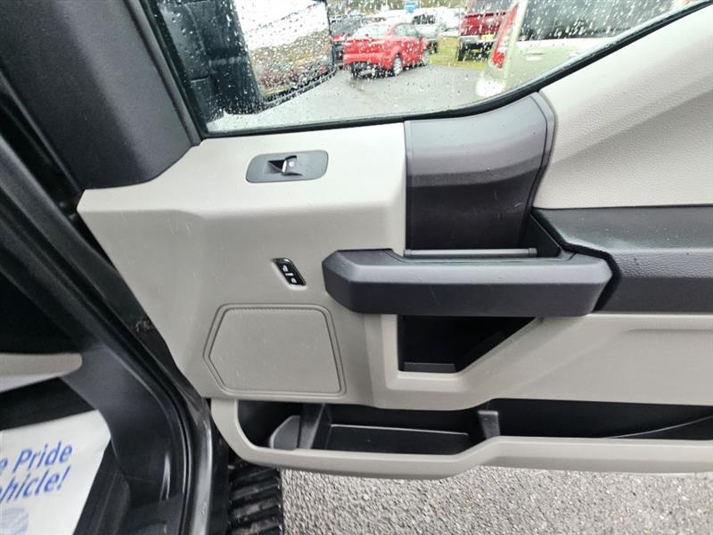 Ford F-150 XLT SuperCab 8-ft. Bed 4WD 2020 Ford F-150 XLT SuperCab 8-ft. Bed 4WD 2020