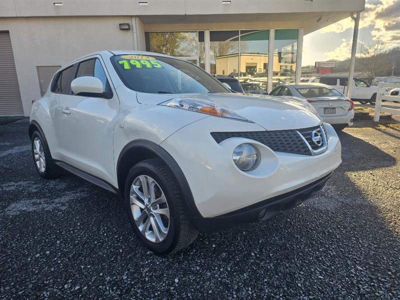 Nissan Juke S AWD 2013