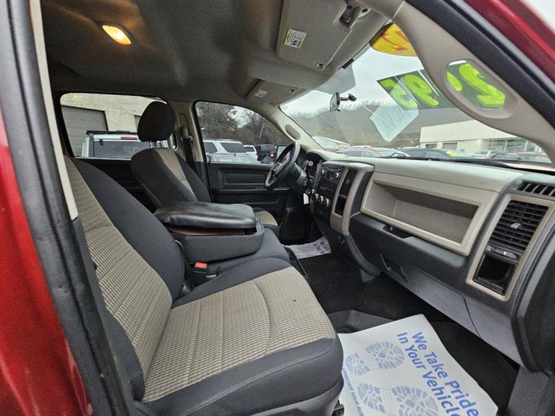 RAM 1500 ST Crew Cab 4WD 2012
