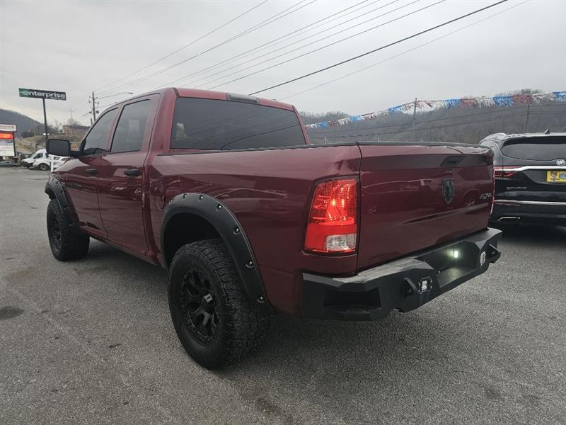 RAM 1500 ST Crew Cab 4WD 2012