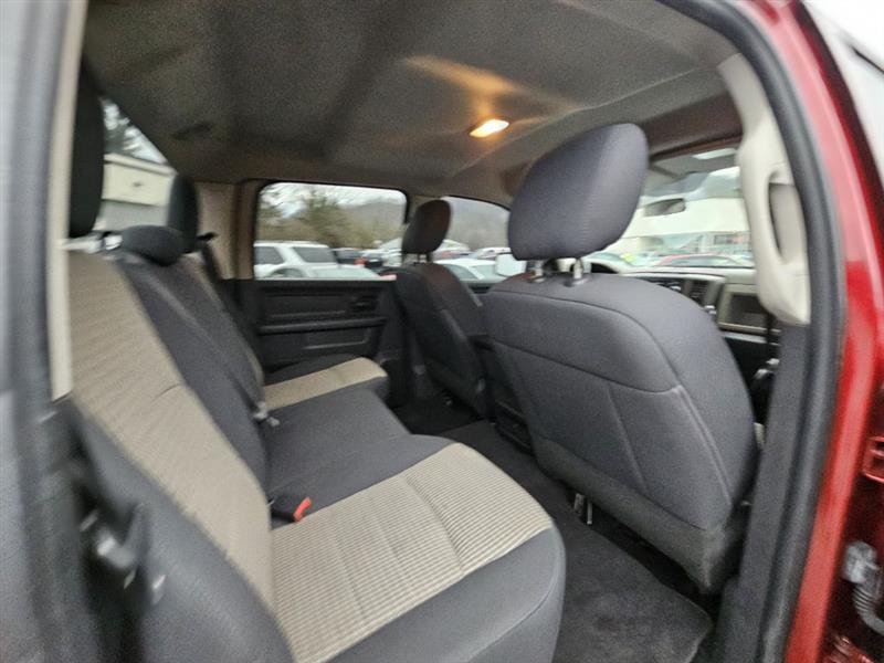 RAM 1500 ST Crew Cab 4WD 2012