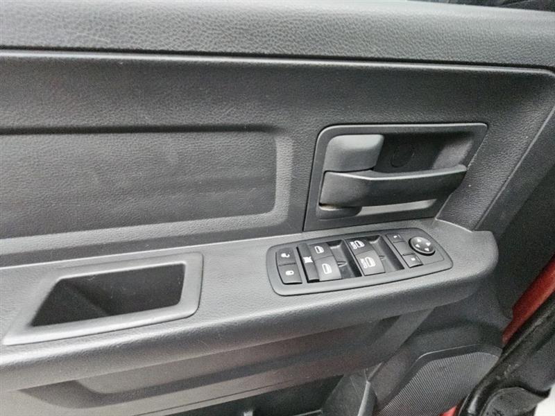 RAM 1500 ST Crew Cab 4WD 2012