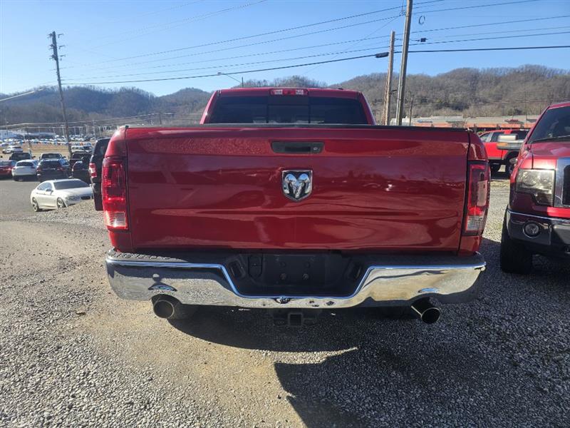 RAM 1500 ST Crew Cab 4WD 2011