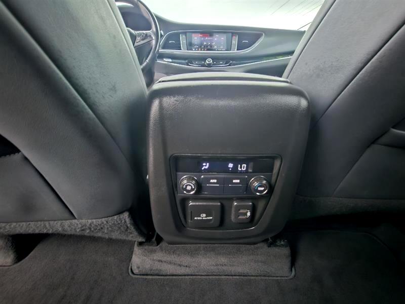 Buick Enclave Essence AWD 2020