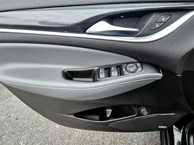 Buick Enclave Essence AWD 2020