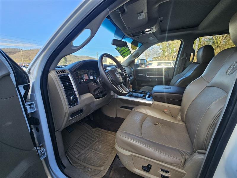 RAM 1500 ST Crew Cab 4WD 2011