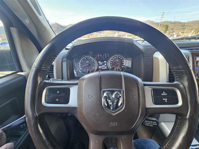 RAM 1500 ST Crew Cab 4WD 2011