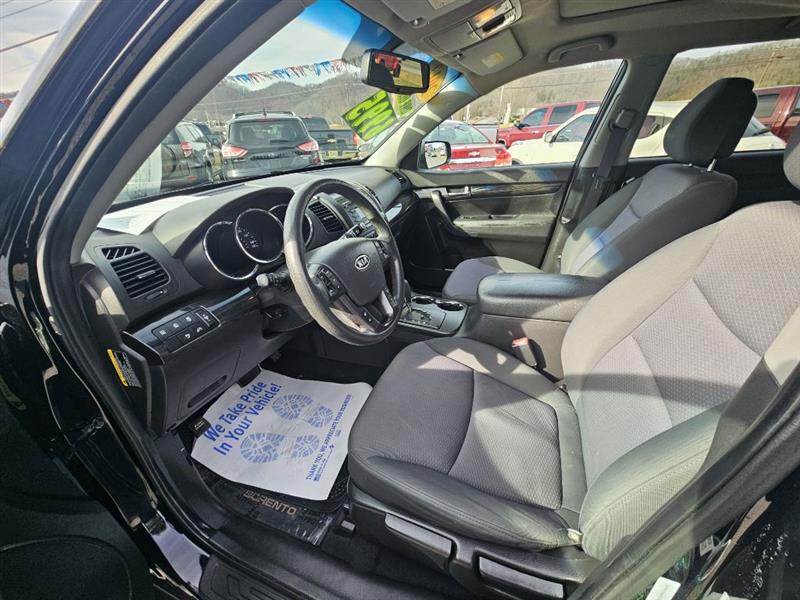 Kia Sorento LX 2WD 2012