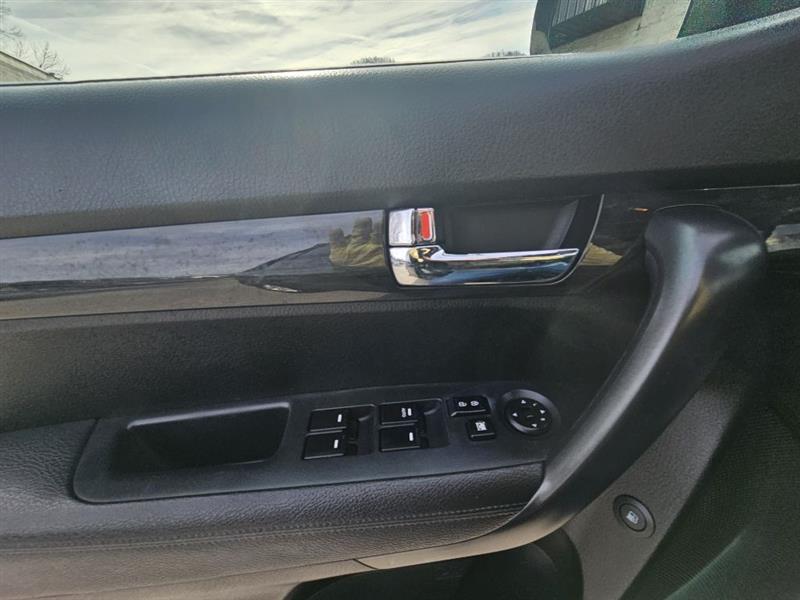 Kia Sorento LX 2WD 2012