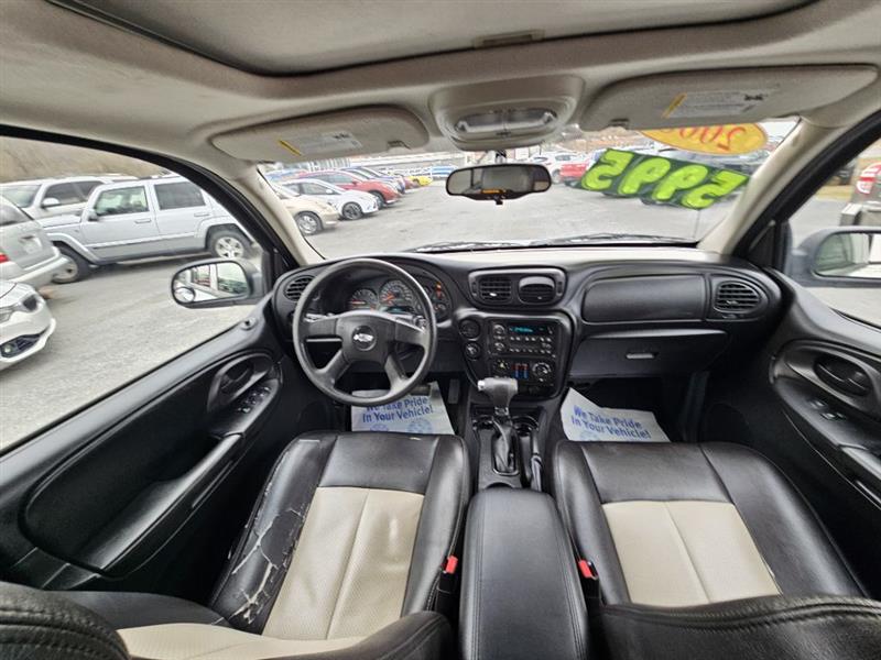 Chevrolet TrailBlazer LS 4WD 2005