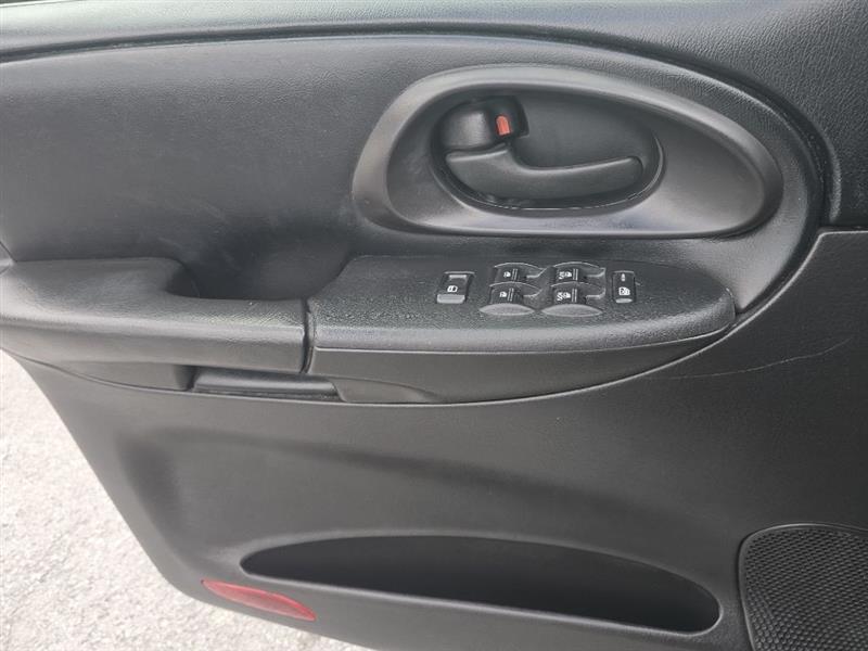 Chevrolet TrailBlazer LS 4WD 2005