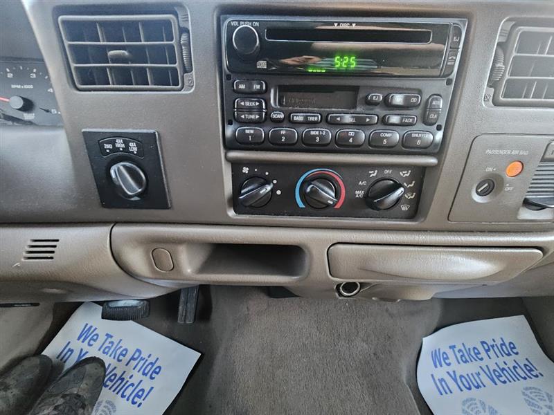 Ford F-250 SD XL SuperCab 4WD 2003