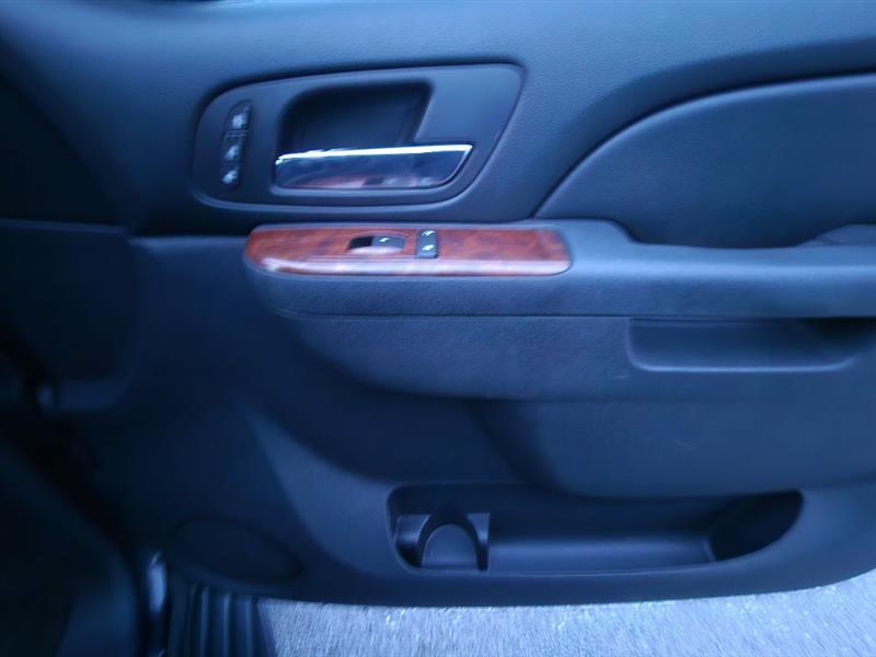 Chevrolet Tahoe LTZ 4WD 2010