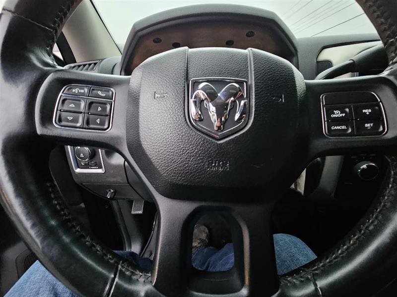 RAM 2500 SLT Crew Cab SWB 4WD 2016