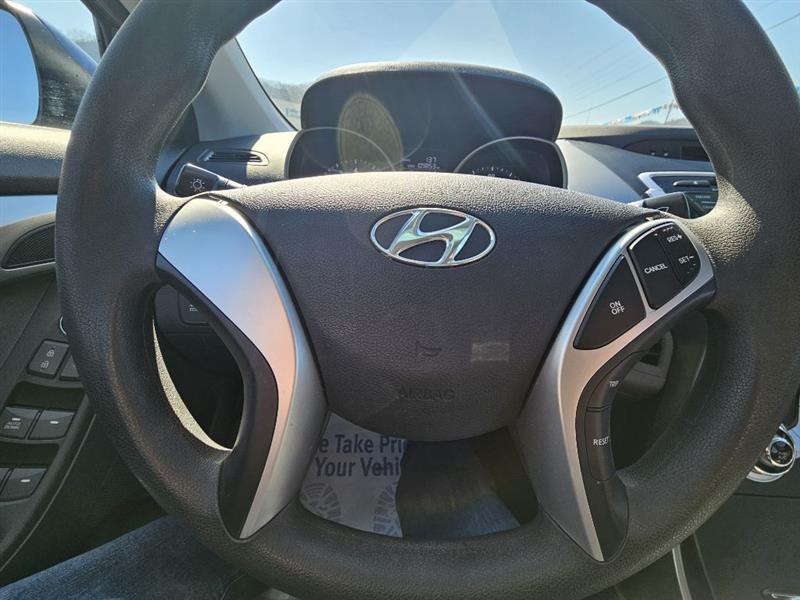 Hyundai Elantra GLS A/T 2012