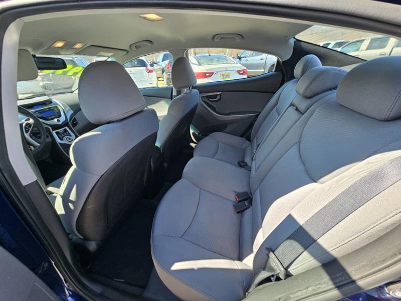 Hyundai Elantra GLS A/T 2012