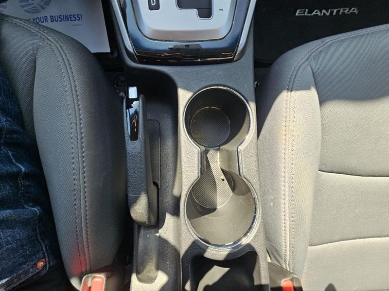 Hyundai Elantra GLS A/T 2012