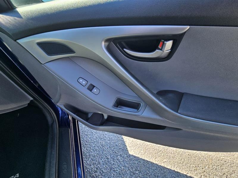 Hyundai Elantra GLS A/T 2012