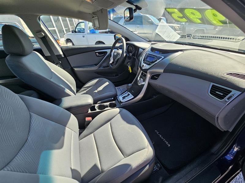 Hyundai Elantra GLS A/T 2012