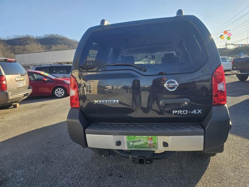 Nissan Xterra X 4WD 2011