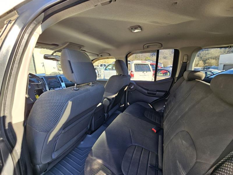 Nissan Xterra X 4WD 2011