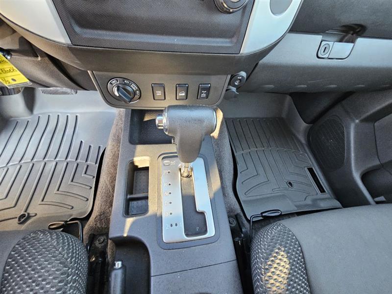 Nissan Xterra X 4WD 2011