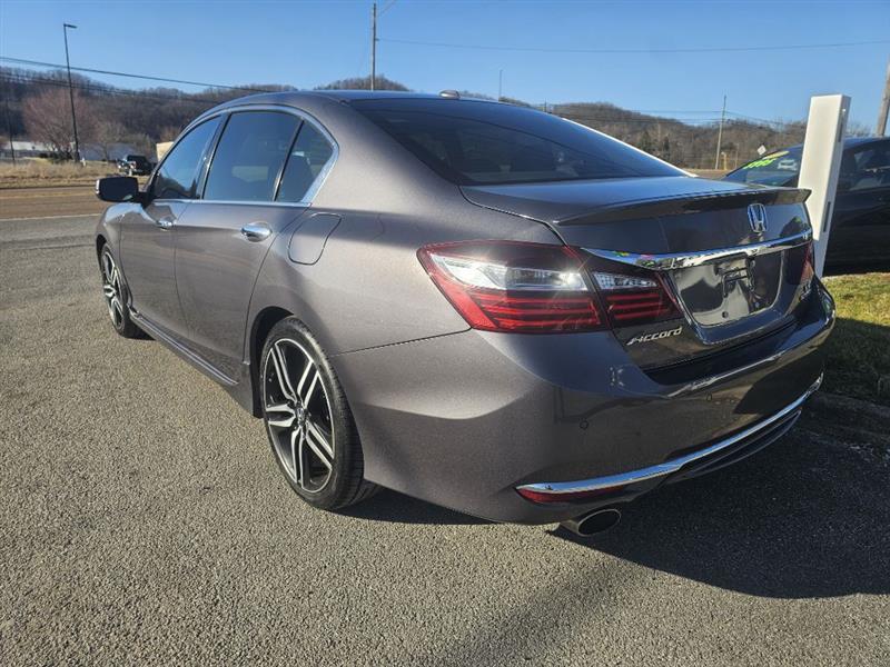 Honda Accord Touring V6 Sedan 6-Spd AT 2017