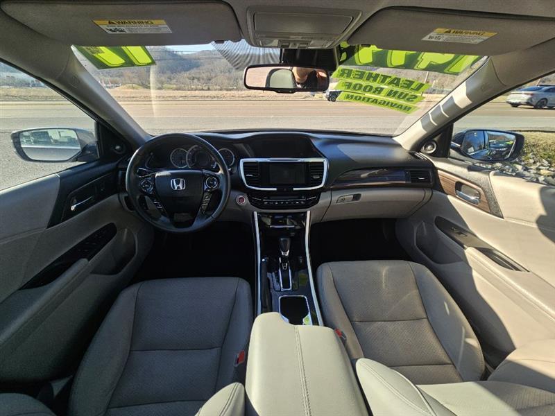 Honda Accord Touring V6 Sedan 6-Spd AT 2017