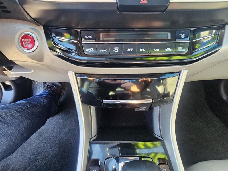 Honda Accord Touring V6 Sedan 6-Spd AT 2017