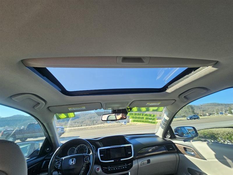 Honda Accord Touring V6 Sedan 6-Spd AT 2017