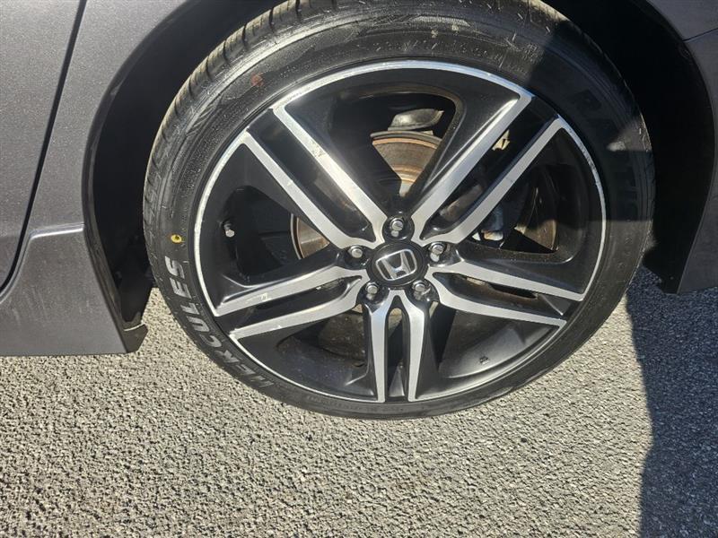 Honda Accord Touring V6 Sedan 6-Spd AT 2017