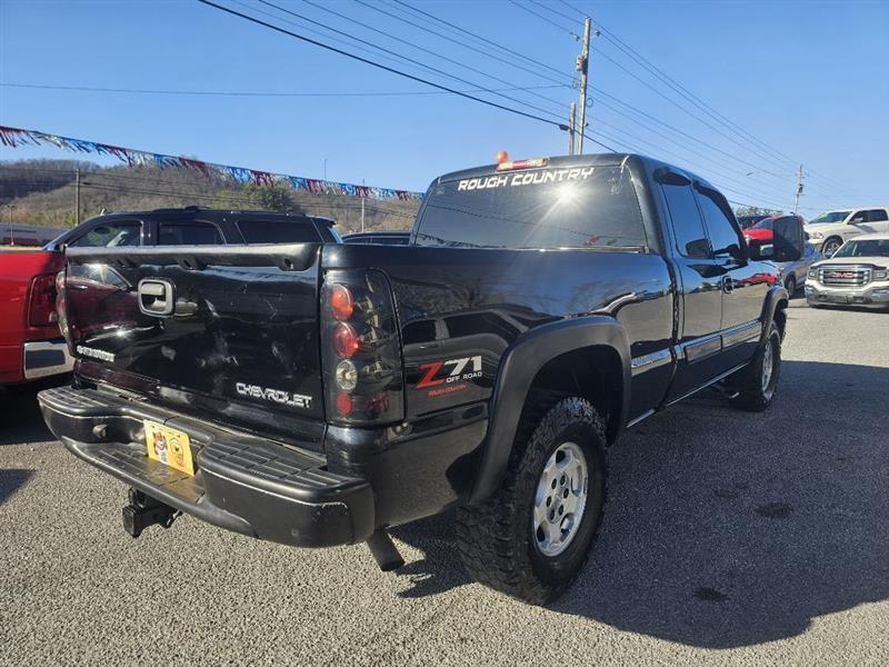 Chevrolet Silverado 1500 Work Truck Ext. Cab Long Bed 4WD 2004