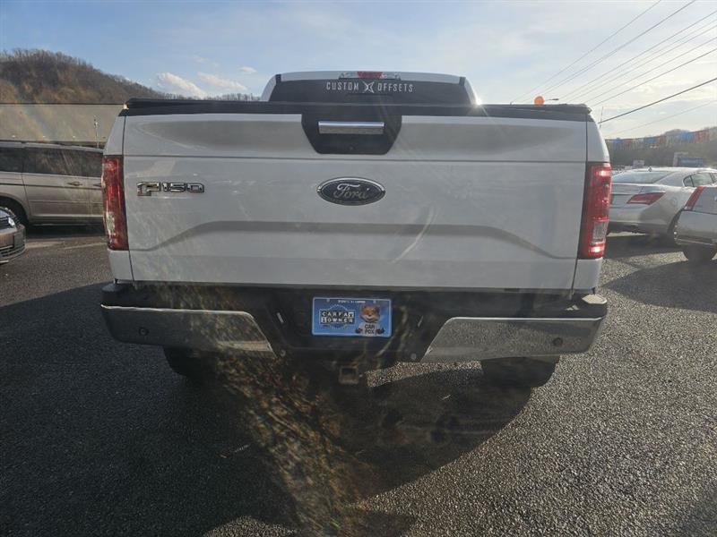 Ford F-150 XL SuperCrew 5.5-ft. Bed 4WD 2016