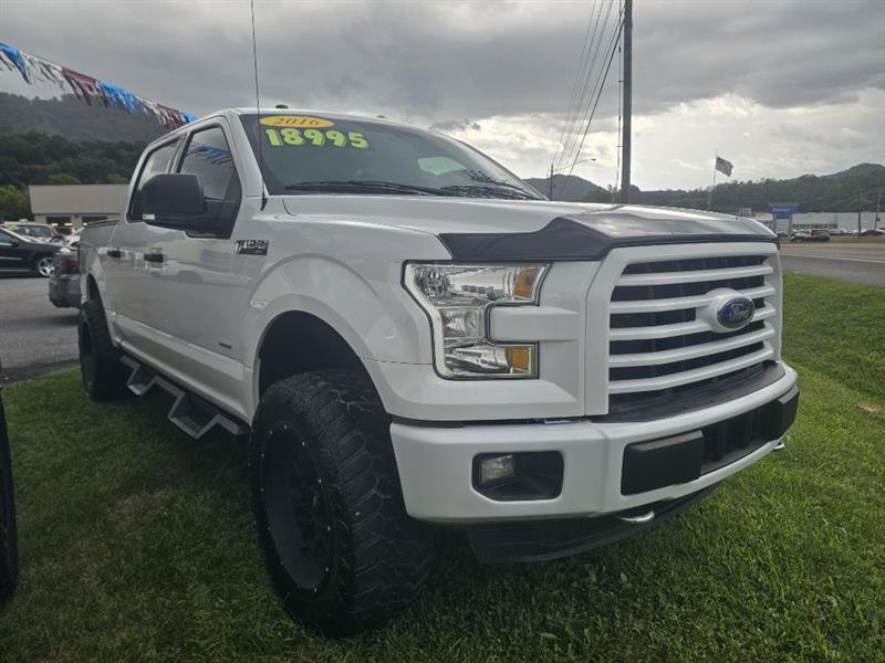 Ford F-150 XL SuperCrew 5.5-ft. Bed 4WD 2016