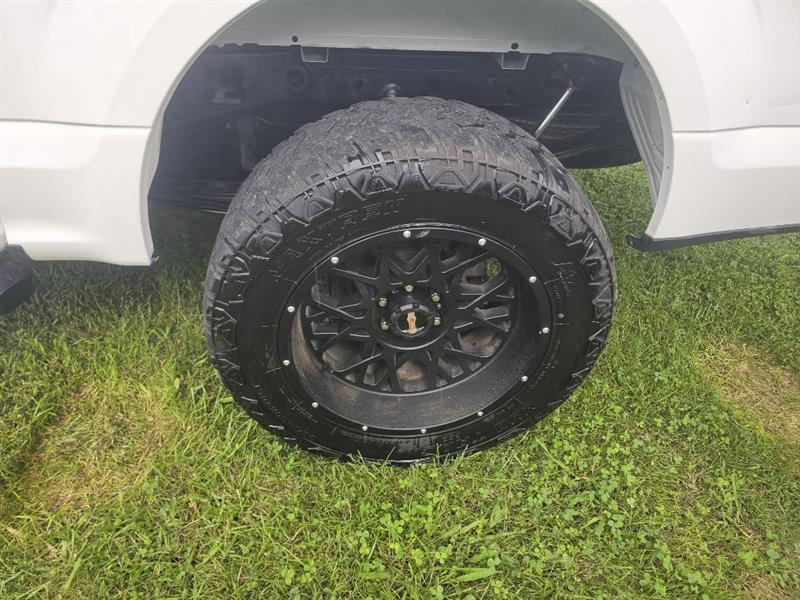 Ford F-150 XL SuperCrew 5.5-ft. Bed 4WD 2016