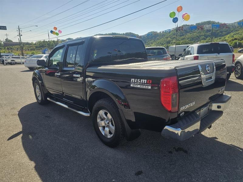 Nissan Frontier SE Crew Cab 4WD 2010